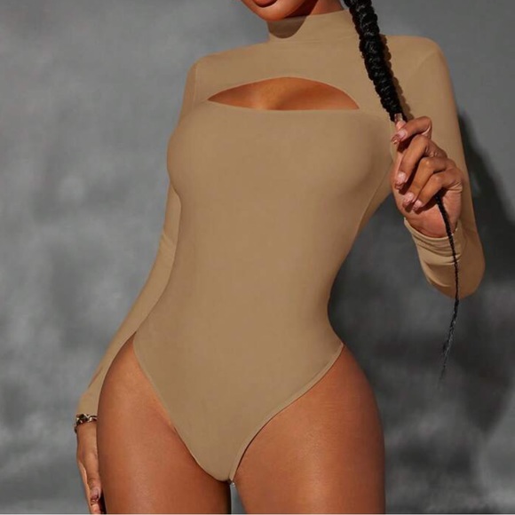 Sexy cutout bodysuit - Picture 6 of 15